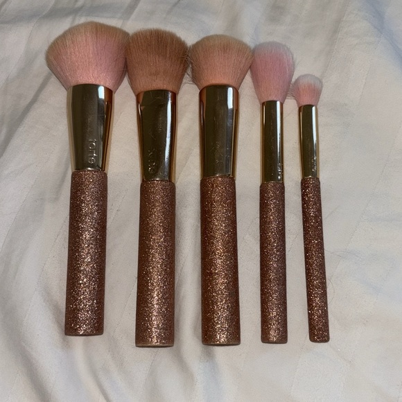 Tarte Goal Getters 5 Contour Brush Set Limited Edition Set 5 Pcs. - Picture 3 of 3